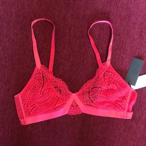 NWT Calvin Klein Unlined Red Lace Bralette Size L